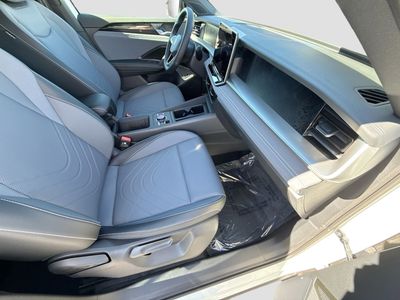 2026 Volkswagen Tiguan — photo 15 view