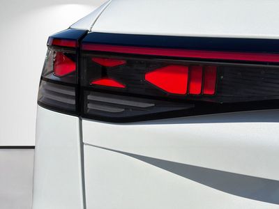 2026 Volkswagen Tiguan - Photo 10