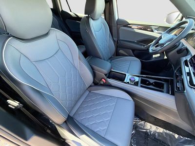 2026 Volkswagen Tiguan - Photo 15