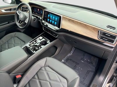 2026 Volkswagen Atlas — photo 14 view