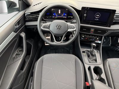 2026 Volkswagen Jetta - Photo 15