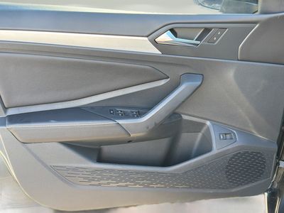 2026 Volkswagen Jetta - Photo 19
