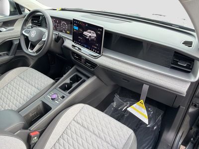 2026 Volkswagen Tiguan - Photo 12