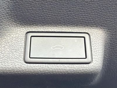 2025 Volkswagen ID. Buzz - Photo 12