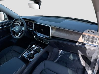 2026 Volkswagen Atlas — photo 14 view