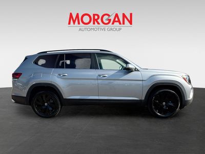 2026 Volkswagen Atlas — side profile view