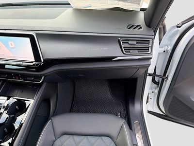 2026 Volkswagen Atlas Cross Sport - Photo 18