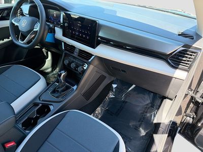 2026 Volkswagen Taos - Photo 12