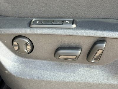 2026 Volkswagen Atlas Cross Sport - Photo 25