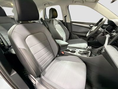 2026 Volkswagen Jetta - Photo 13