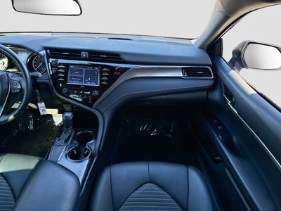 2020 Toyota Camry - Photo 17
