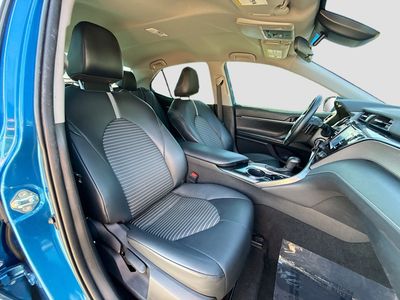 2020 Toyota Camry - Photo 14