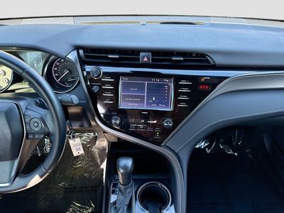 2020 Toyota Camry - Photo 18