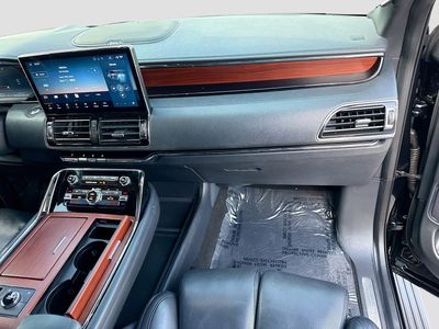 2022 Lincoln Navigator - Photo 18