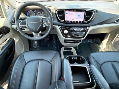 2024 Chrysler Pacifica - Photo 16