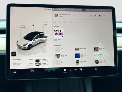 2023 Tesla Model 3 - Photo 29
