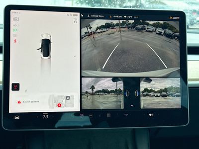 2023 Tesla Model 3 - Photo 33