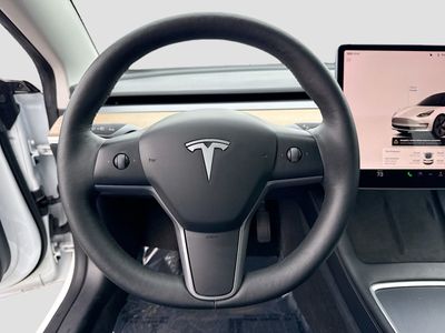 2023 Tesla Model 3 - Photo 25