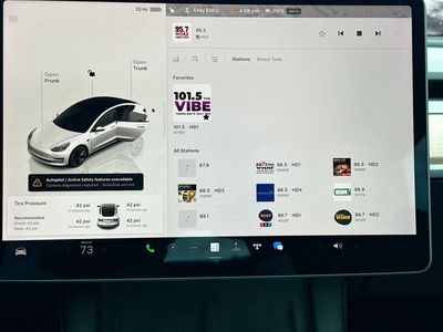 2023 Tesla Model 3 - Photo 31