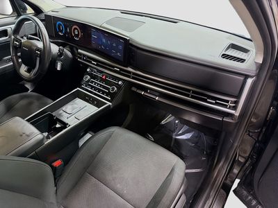 2025 Hyundai Santa Fe - Photo 13