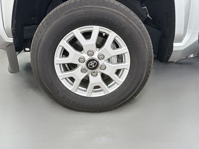 2024 Toyota Tacoma 2WD - Photo 39