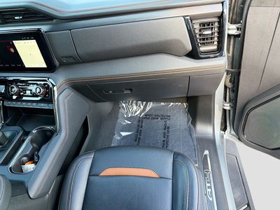 2024 GMC Sierra 1500 - Photo 16