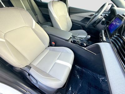 2025 Toyota Camry - Photo 14