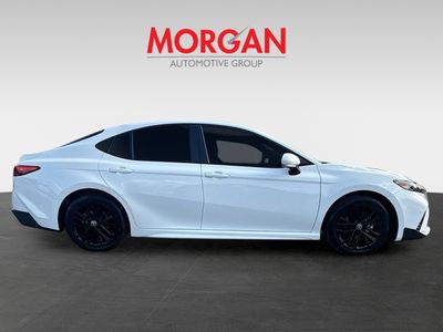 2025 Toyota Camry - Photo 2