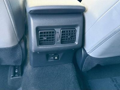 2025 Toyota Camry - Photo 19