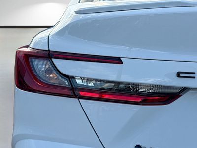 2025 Toyota Camry - Photo 10