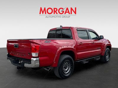 2017 Toyota Tacoma - Photo 3