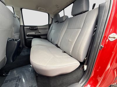 2017 Toyota Tacoma - Photo 19