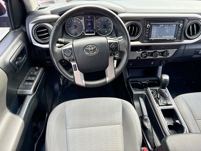 2017 Toyota Tacoma - Photo 16