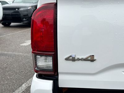 2022 Toyota Tacoma 4WD - Photo 9