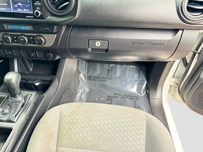 2022 Toyota Tacoma 4WD - Photo 16