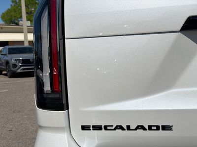 2025 Cadillac Escalade - Photo 10