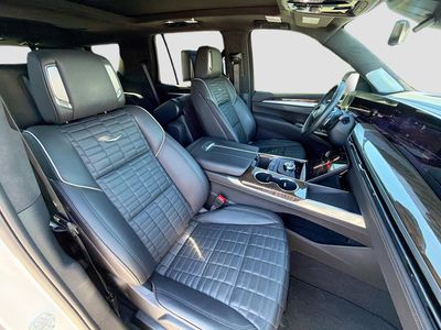 2025 Cadillac Escalade - Photo 16