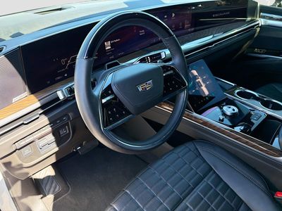 2025 Cadillac Escalade - Photo 27