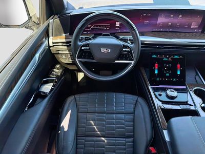 2025 Cadillac Escalade - Photo 18