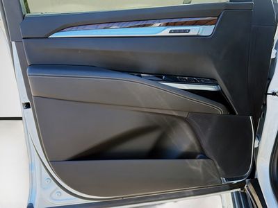 2025 Cadillac Escalade - Photo 23