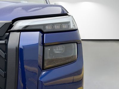 2026 Subaru Outback — photo 9 view