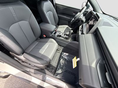 2026 Subaru Outback — photo 15 view