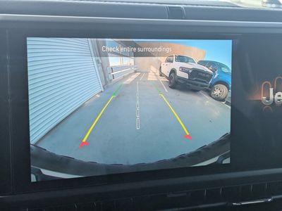 2026 Jeep Wrangler — photo 18 view