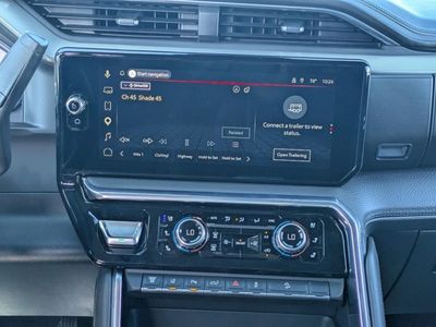 2025 GMC Sierra 3500HD - Photo 10