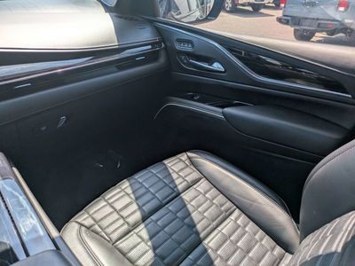 2024 Cadillac Escalade ESV - Photo 17