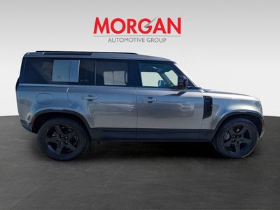 2023 Land Rover Defender 110 - Photo 2