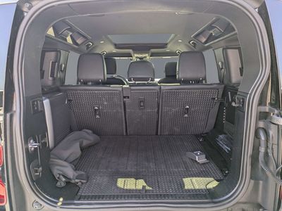 2023 Land Rover Defender 110 - Photo 11