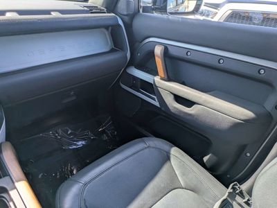 2023 Land Rover Defender 110 - Photo 15