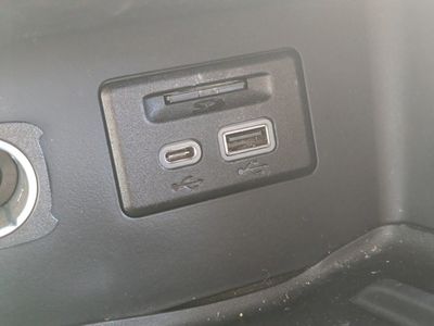 2020 GMC Acadia - Photo 19