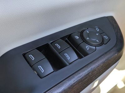 2020 GMC Acadia - Photo 20